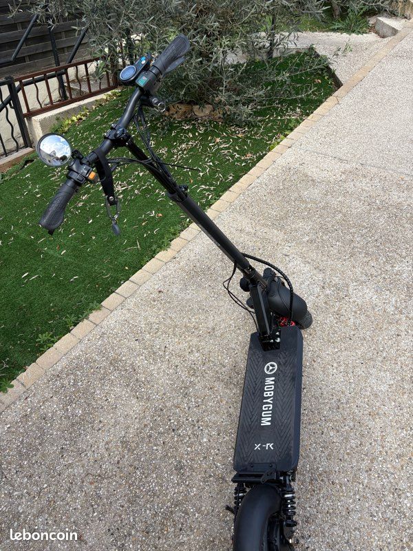 Trottinette électrique MOBYGUM Xenon-R 2000W 52V 24Ah (image 3)