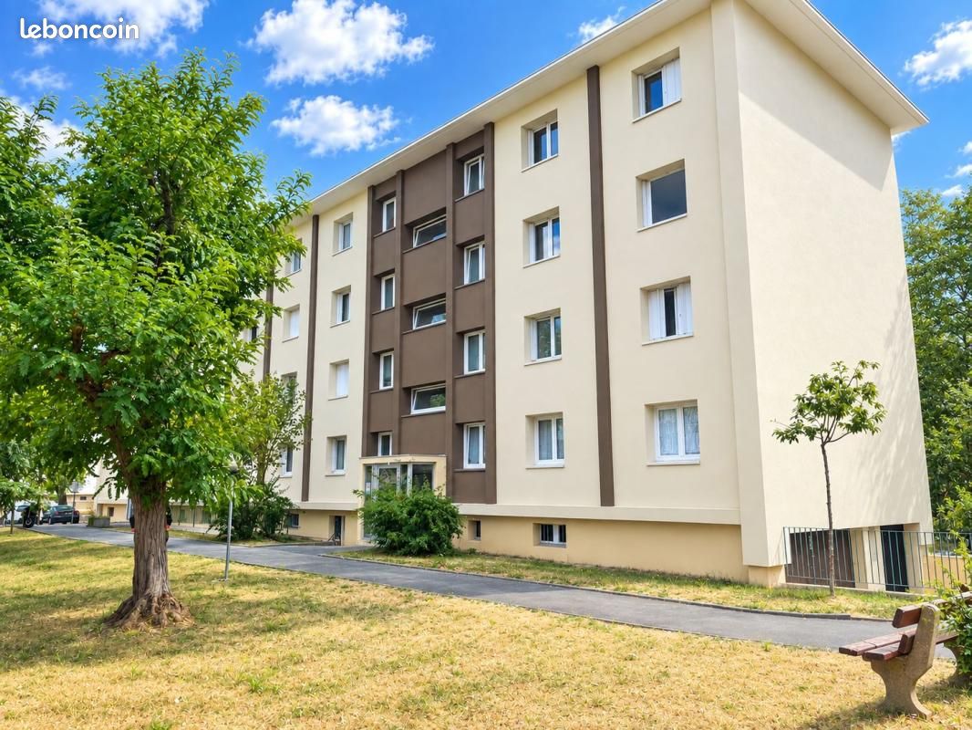 Appartement 4 pièces 72 m² · à Sainte-Geneviève-des-Bois · 72 m² · 149 000 €
