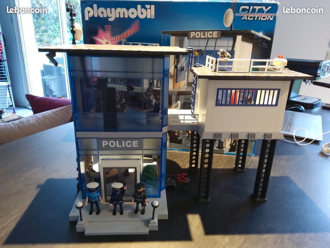 PLAYMOBIL 5182 CITY Action Police Station Photo Hauteur Tableau EUR 3