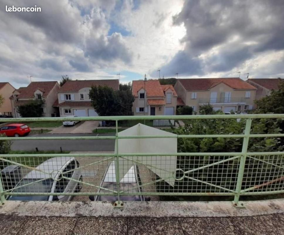 Appartement 1 pièce 88 m² - Poitiers 86000 (image principale 5)