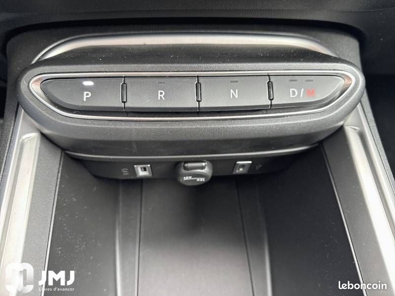 JEEP Avenger 1.2 Turbo T3 100 ch e-Hybrid BVR6 Summit (image 17)