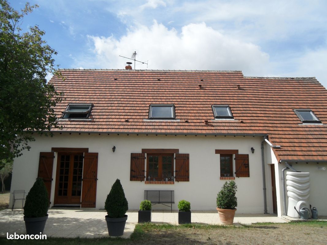 Maison 7 pièces 140 m² · à La Chaussée-Saint-Victor · 140 m² · 335 000 €