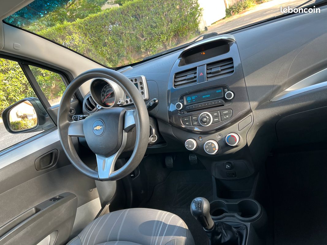 Chevrolet Spark Phase II 1.0i 68 Cv Crit'Air1 - 5 Portes (image 5)