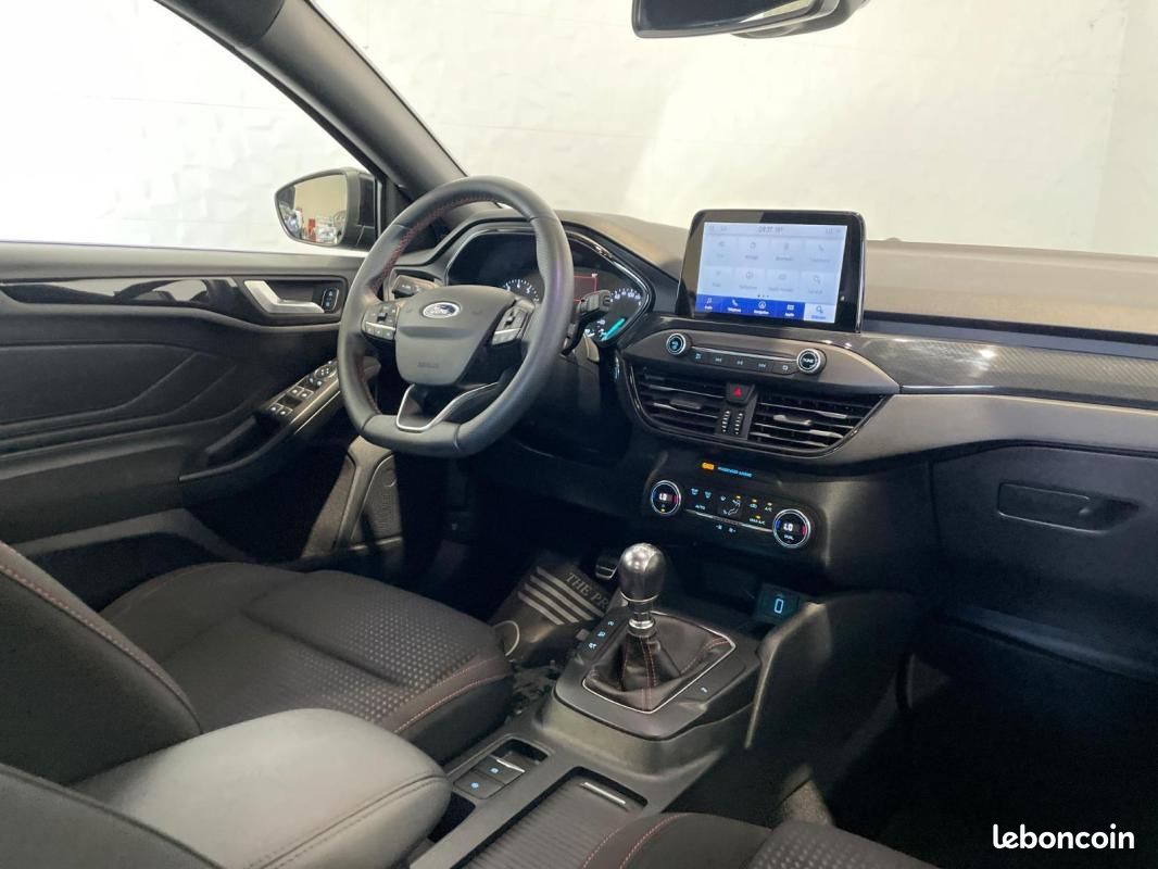 Ford Focus 1.0 EcoBoost 125 S&S ST Line (image 7)