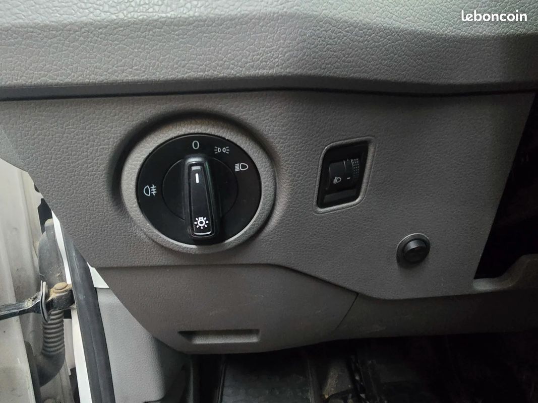 Volkswagen crafter van amenager vasp 35 l5h3 2.0 tdi 140 ch (image 30)