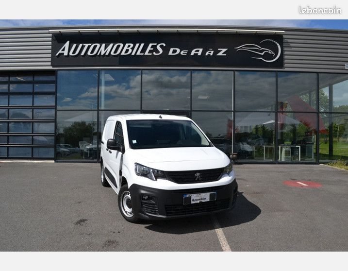 Peugeot PARTNER STANDARD 1000KG BLUEHDI 100CH S&S PREMIUM (image 1)