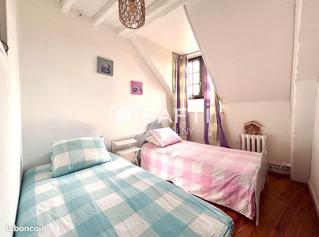 Propriété 6 pièces 230 m² (image 9)
