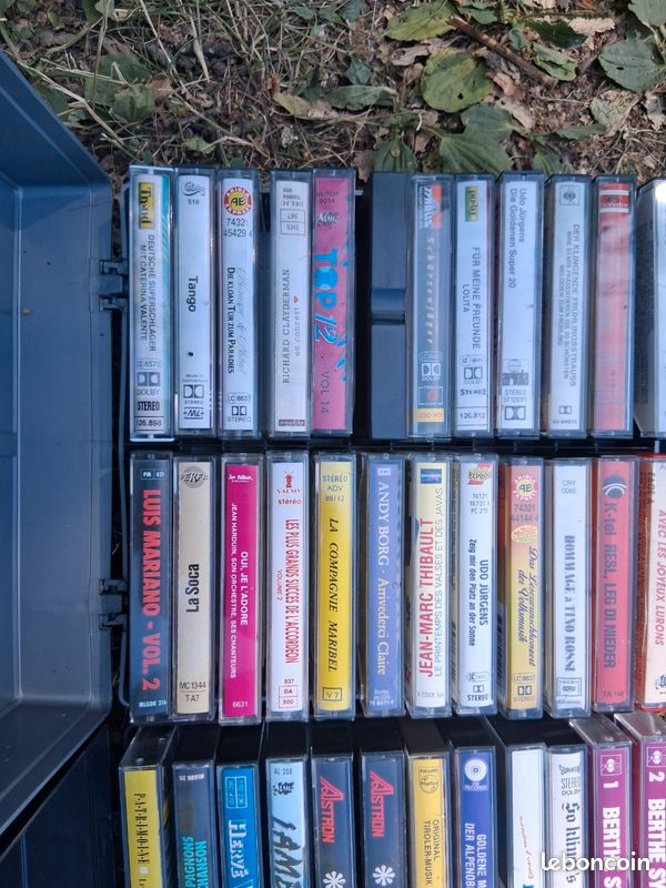 Lot k7 audio et lecteur (image 3)