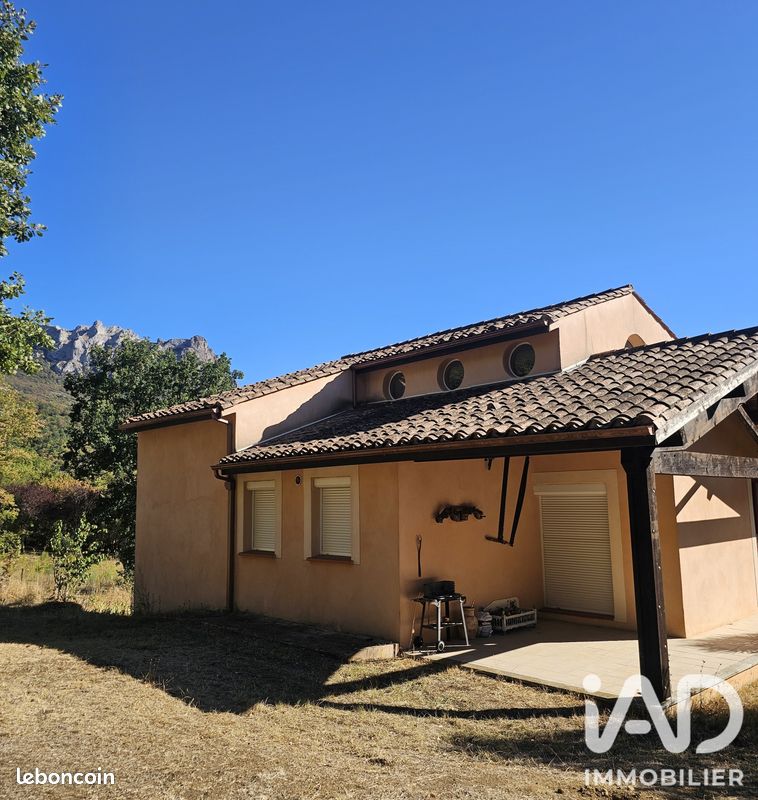 Maison 5 pièces 140 m² · à Bugarach · 140 m² · 322 000 €