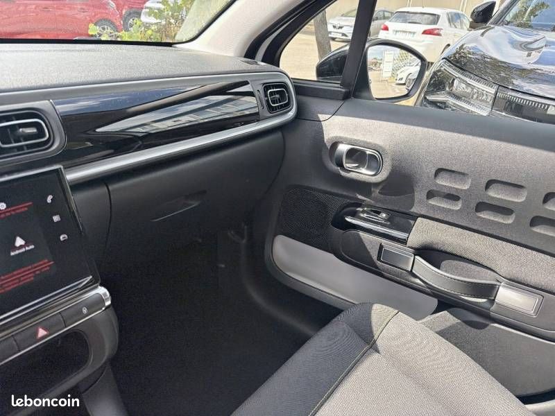 Citroën C3 PureTech 83 S&S BVM5 Shine (image 17)
