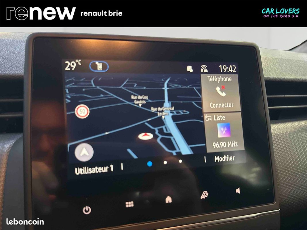 RENAULT Clio E-Tech 140 - 21 Business (image 16)