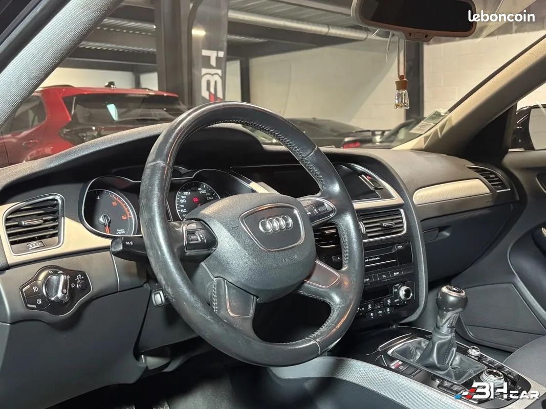 Audi A4 2.0 TDI 145 S-LINE (image 13)