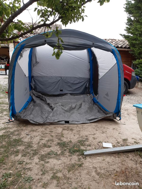 tent for family of 4 FastPitch Victoria Falls – with quick setup & awning – Campingaz & Coleman Color:Watermelon Style extra mesh windows The Essential Rock Climbing Capacity_10 Person
