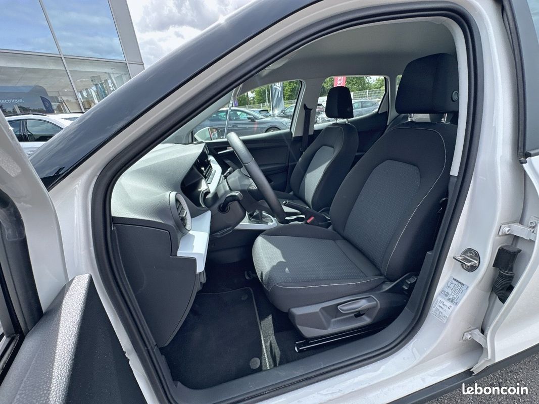 SEAT Arona 1.0 TSI 110 ch Start/Stop BVM6 Copa (image 16)