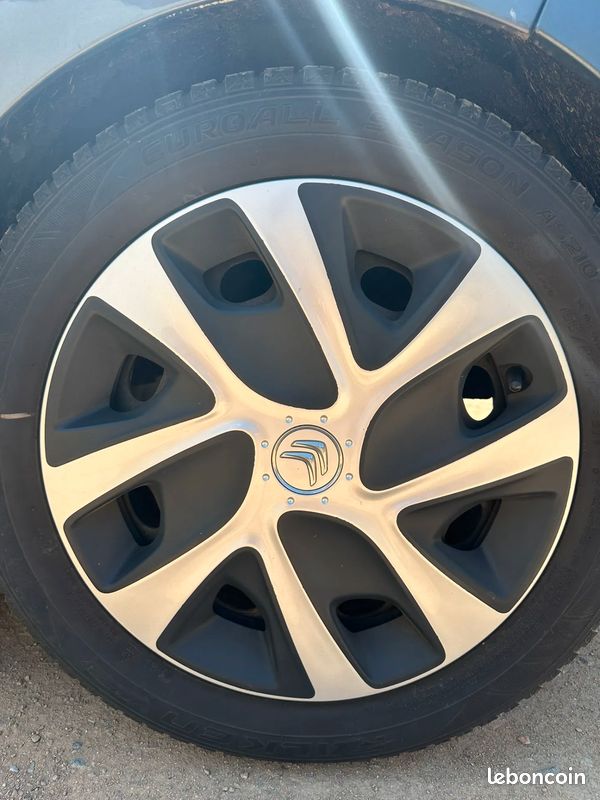 CITROEN DS3 1.2 82ch - 2014 - 142 000 km - Distribution OK - Suivi Citroën (image 19)