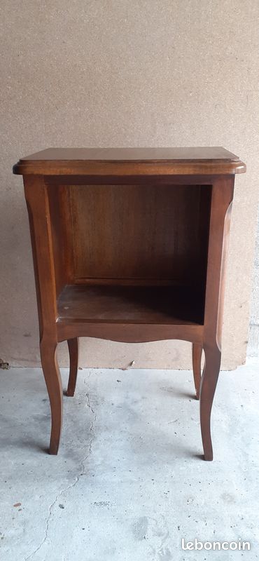 Table de chevet (image 1)