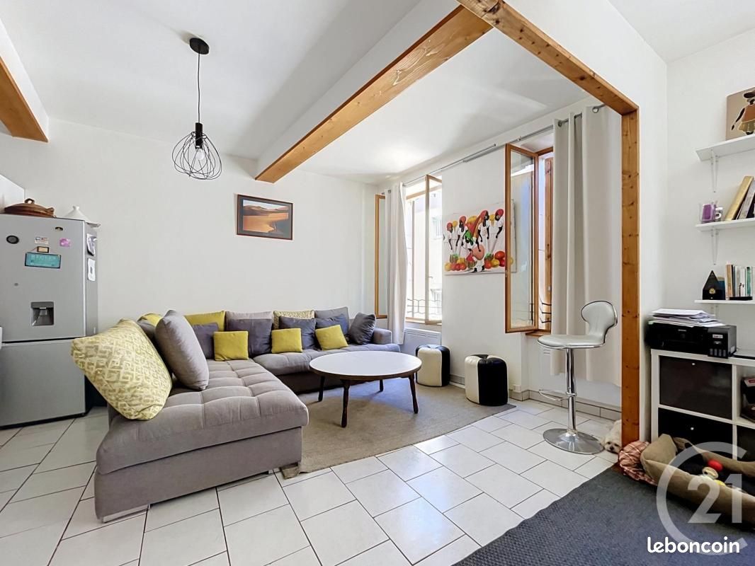 Appartement 3 pièces 56 m² · à Pont-Saint-Esprit · 56 m² · 79 000 €