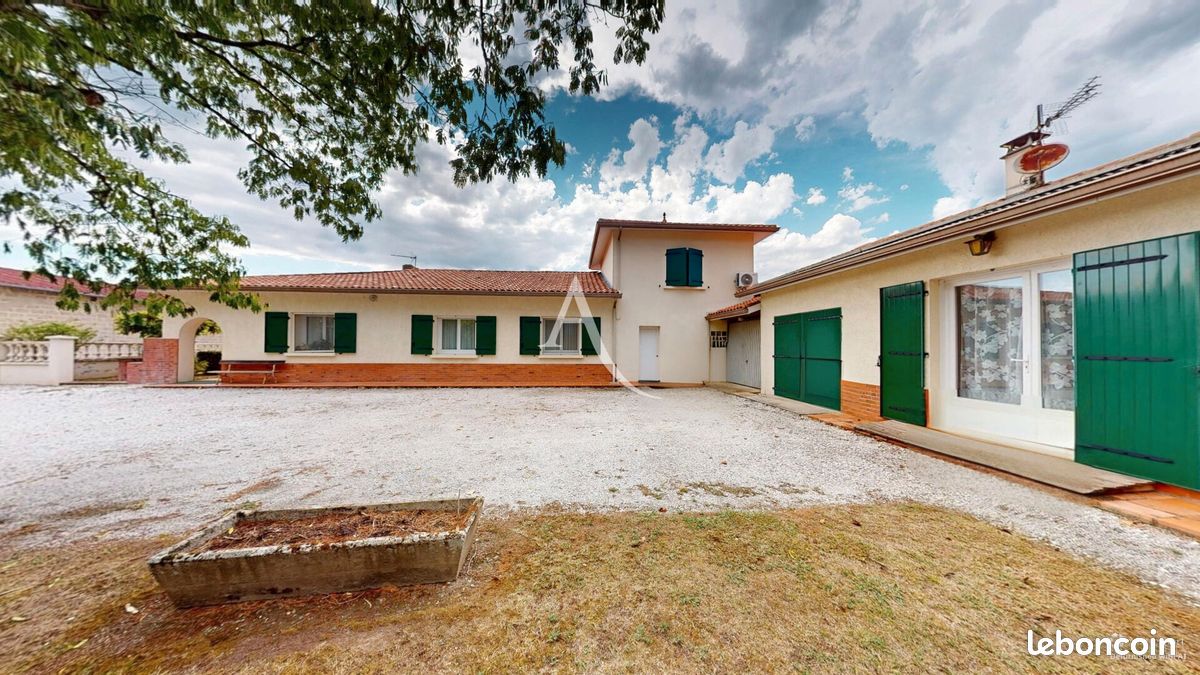 Maison 11 pièces 248 m² · à Saint-Maurice-sur-Adour · 248 m² · 395 000 €