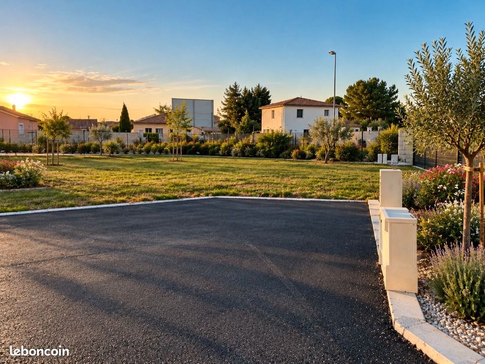 Terrain 180 m² · à Fons · 64 900 €