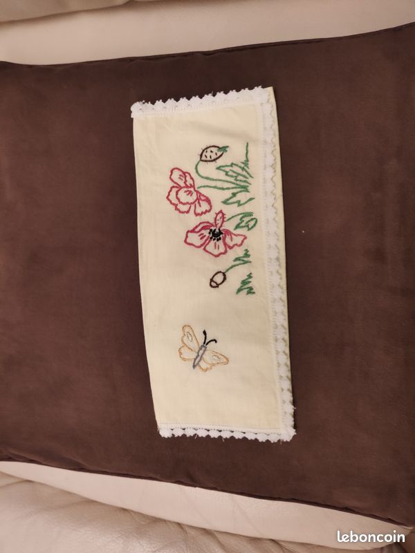 Une pochette serviette en coton jaune que l'on peut personnaliser (image 6)