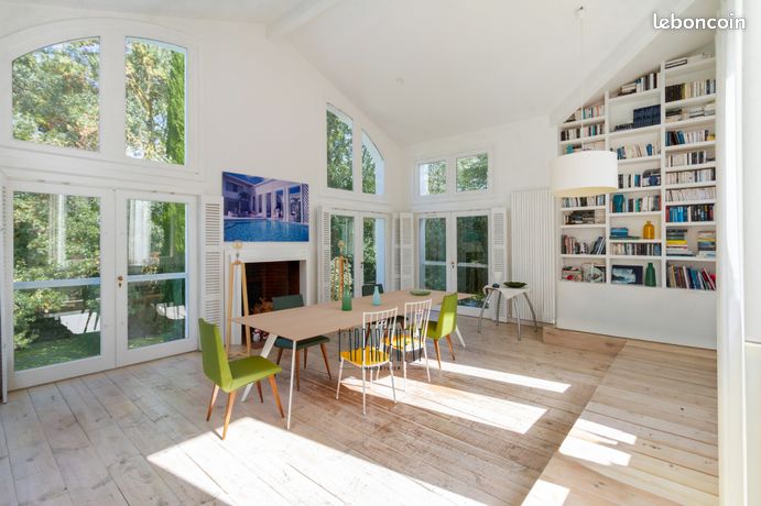 Villa 8 pièces 330 m²