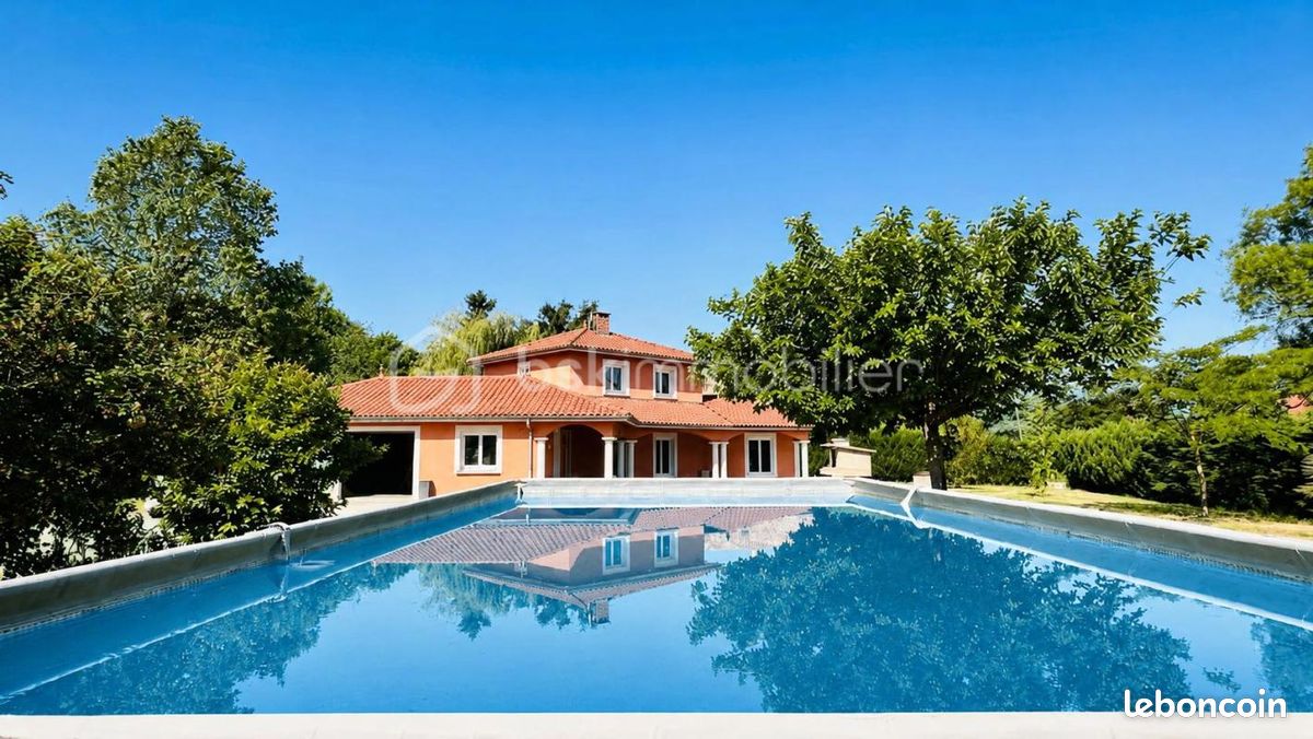 Maison 6 pièces 141 m² · à Marcollin · 141 m² · 298 000 €