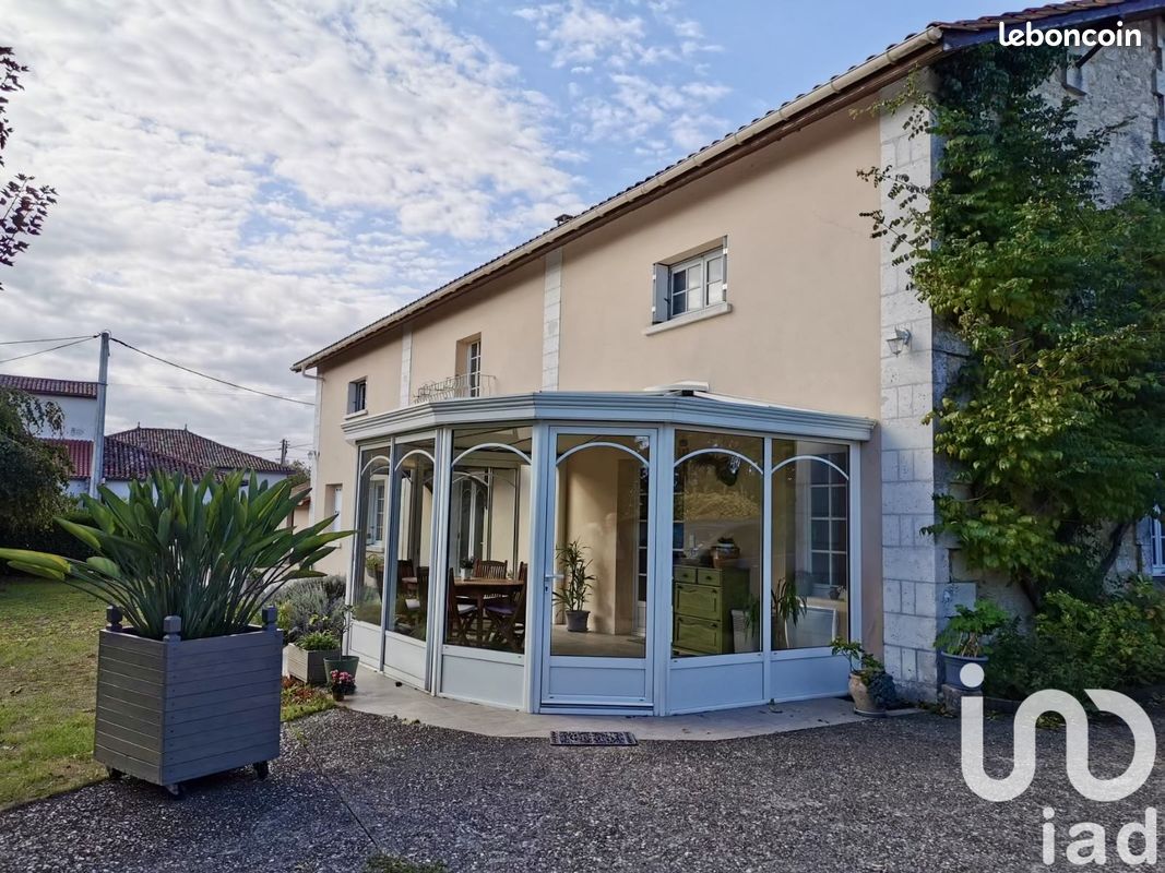 Maison 9 pièces 229 m² - Barbezieux-Saint-Hilaire 16300 (image principale 14)