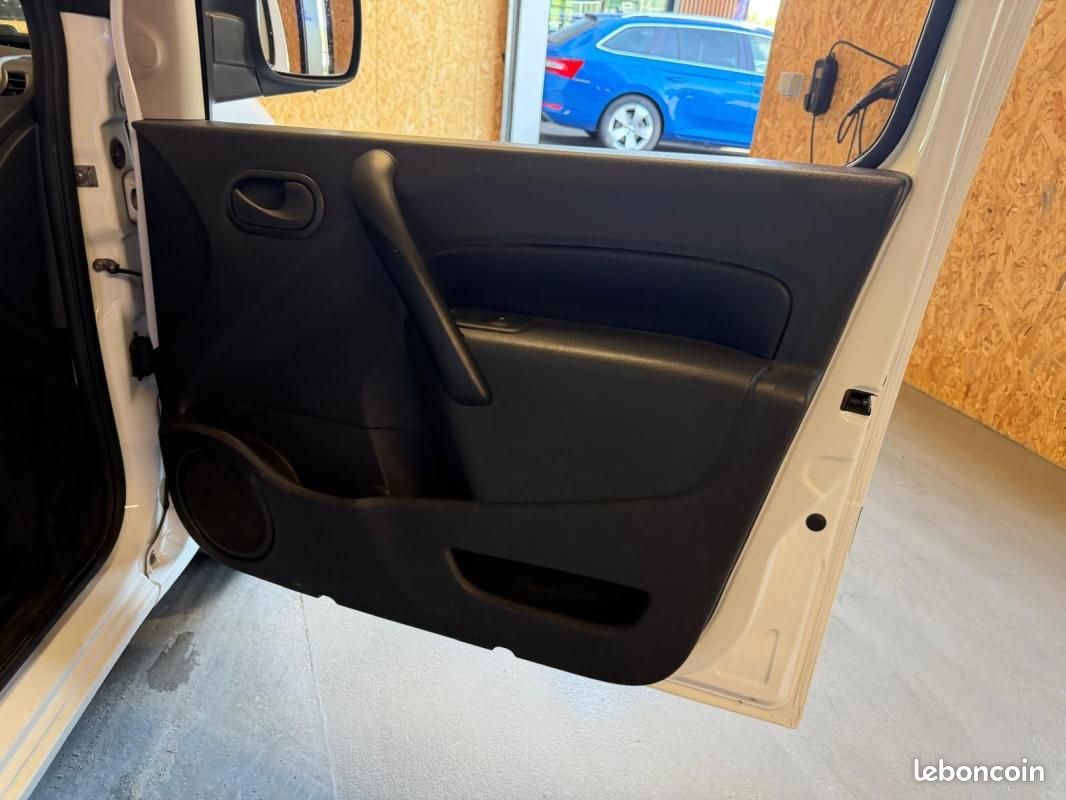Renault Kangoo 1.5 DCI 85 COMPACT (image 19)