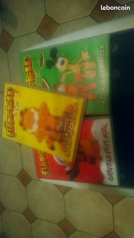 Lot de 10 DVD GARFIELD ÉTAT IMPECCABLE COMME NEUF (image 2)