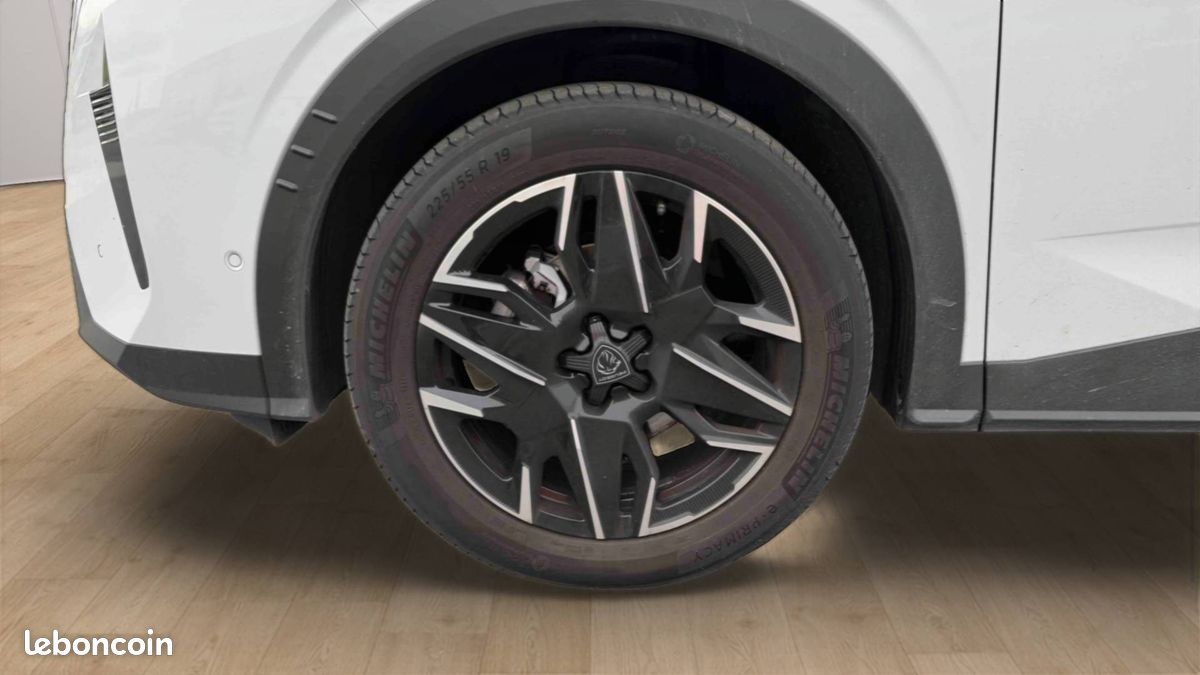 PEUGEOT 3008 Hybrid 136 e-DCS6 Allure (image 12)