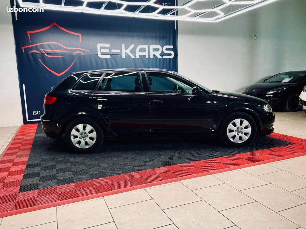 AUDI A3 SportBack 1.6TDI 105CH Ambition Luxe - GARANTIE 12 MOIS (image 8)