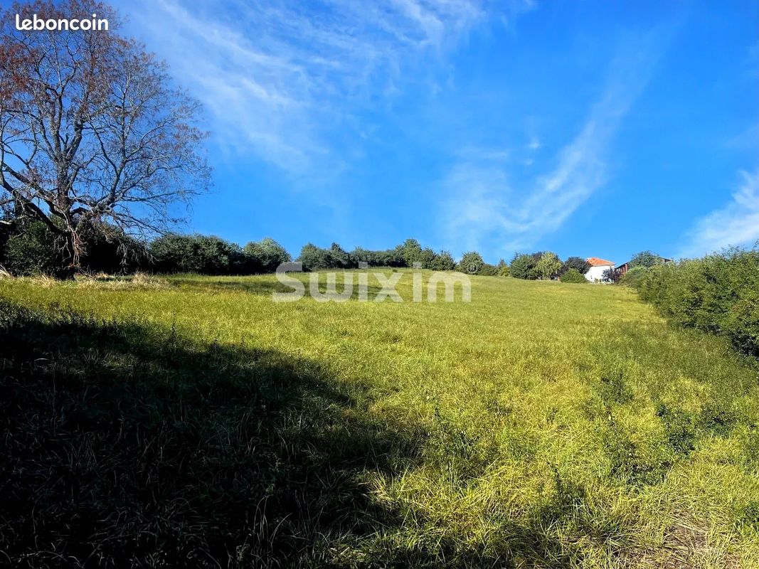 Terrain 1 pièce 6970 m² · à Dole · 6 970 m² · 70 000 €