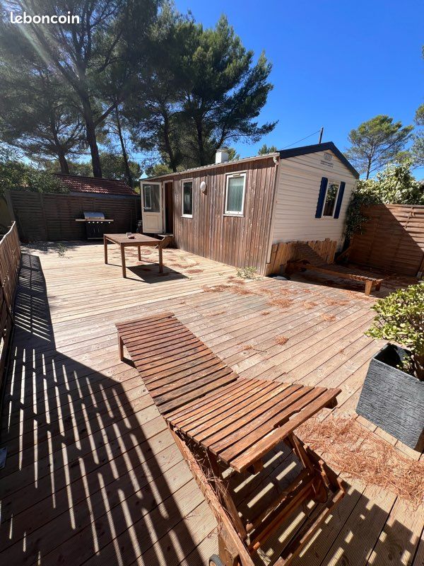 Local commercial 3 pièces 40 m² · à Le Castellet · 40 m² · 40 000 €