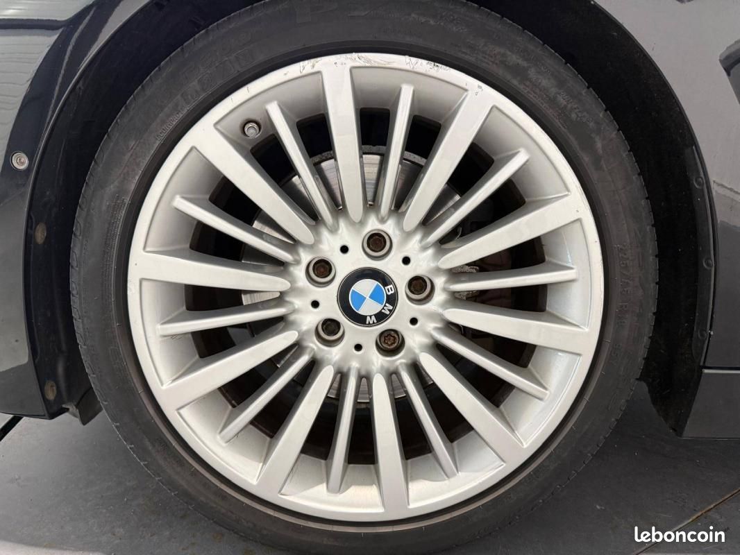 BMW Série 3 F30 LCI 330i xDrive 252ch Luxury - révision a jour et vidange BVA ok (image 26)
