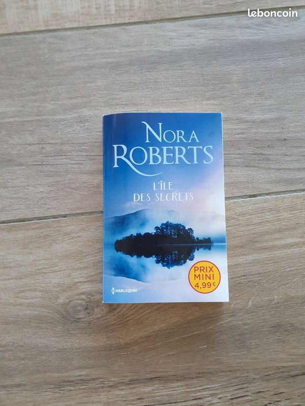 Nora Nora Roberts : l'île des secrets (image 1)