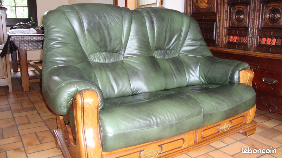 Canapes cuir vert et bois (image 1)