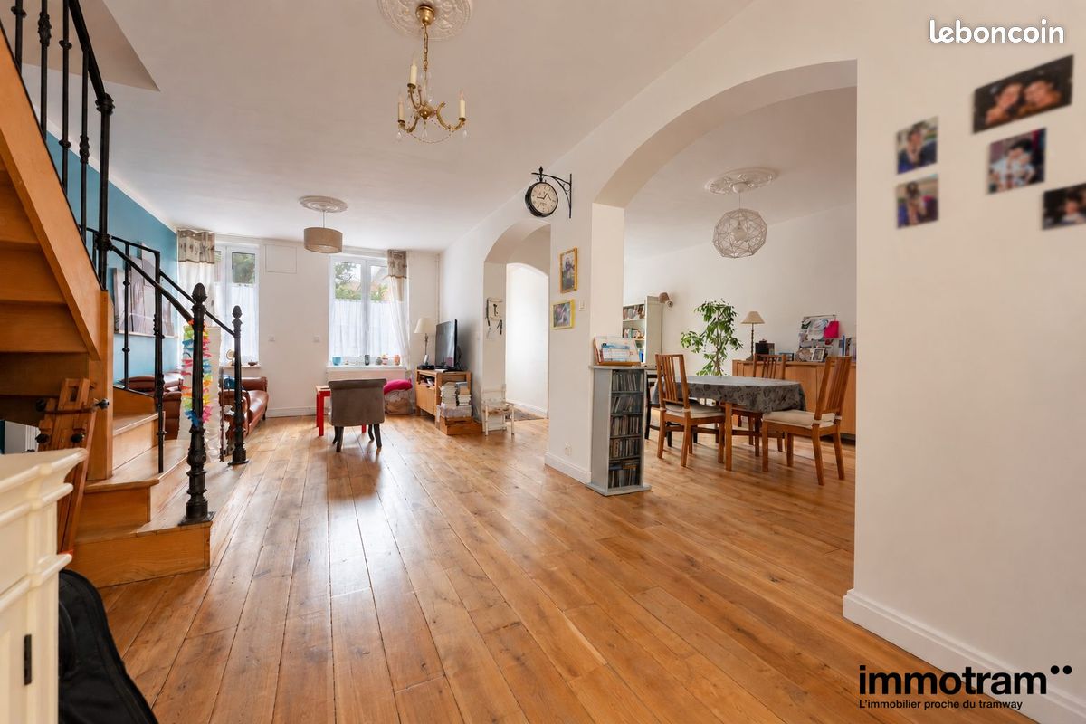 Maison 6 pièces 163 m² · à Tourcoing · 163 m² · 367 500 €