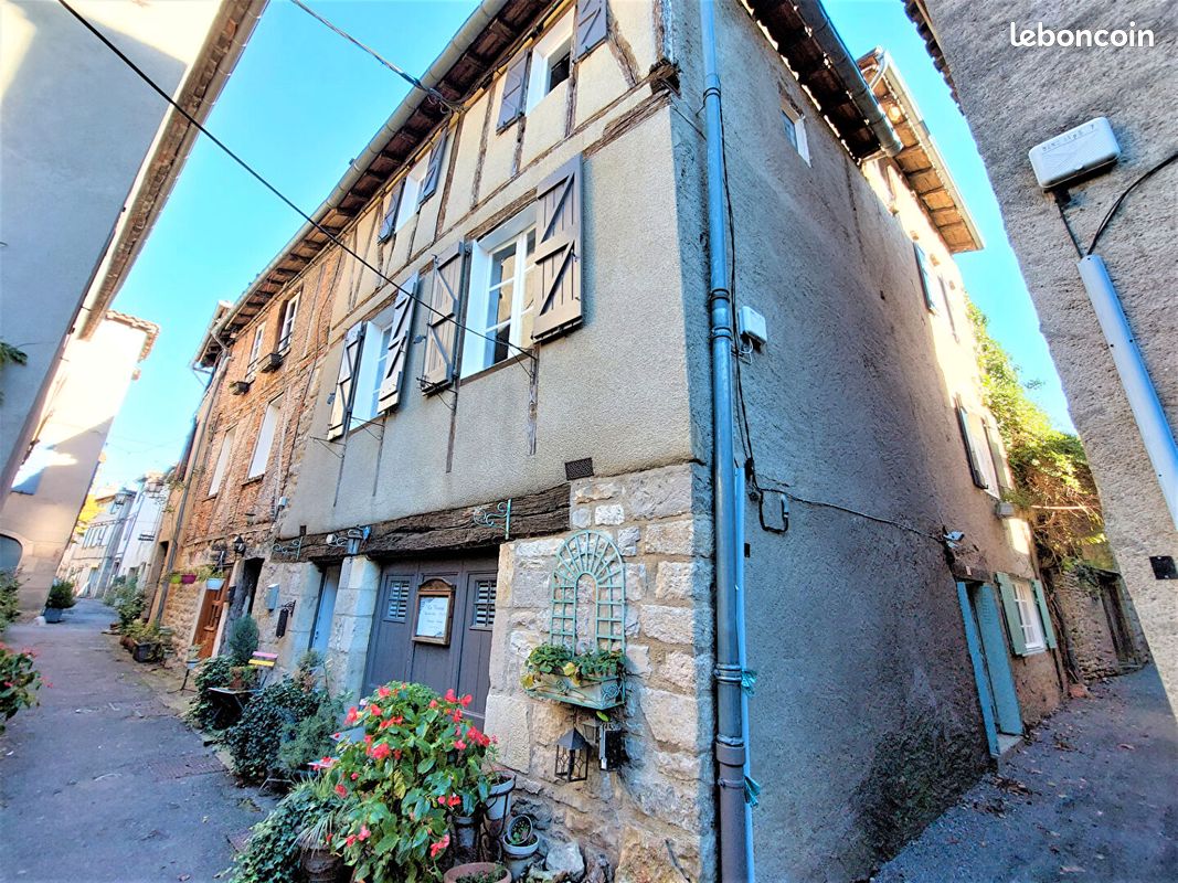 Maison 6 pièces 130 m² · à Saint-Antonin-Noble-Val · 130 m² · 310 000 €