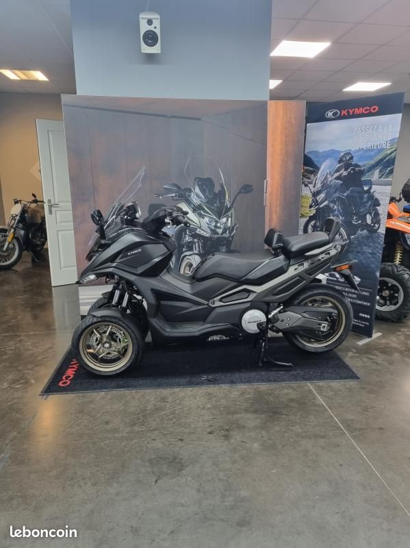 Kymco CV3 550 / 206.92/MOIS* / DSN MOTOS 40 (image 1)