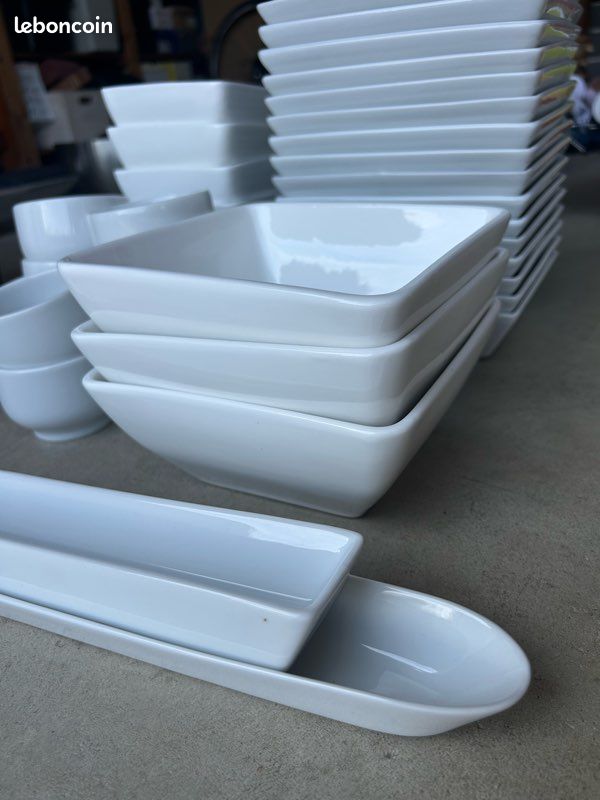 Lot vaisselle design moderne blanche carrée (Assiettes, bols, plats de présentation - 35 pcs) (image 4)