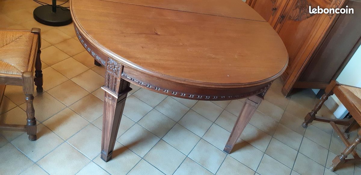 URGENT A RENOVER - Belle table ronde ancienne en bois massif avec rallonge (image 2)