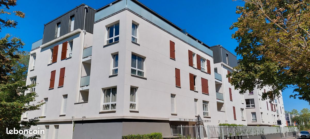 Appartement 1 pièce 27 m² · à Évry-Courcouronnes · 27 m² · 660 €/mois