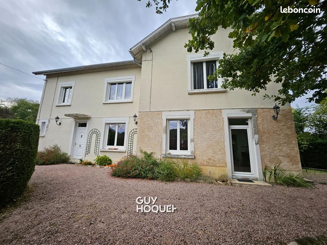 Maison 8 pièces 156 m² · à Saint-Vallier · 156 m² · 271 700 €