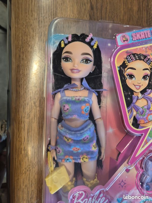 Poupee barbie dream besties skate party neuve (image 2)