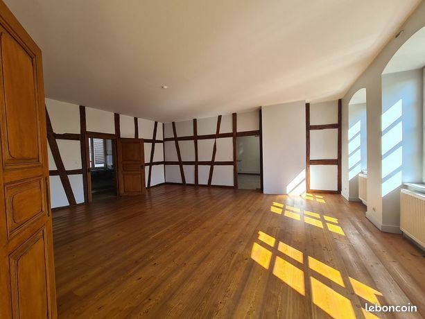 Appartement 6 pièces 211 m²