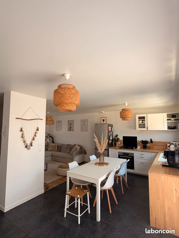 Maison 4 pièces 85 m² · à Saint-Philbert-de-Grand-Lieu · 85 m² · 1 100 €