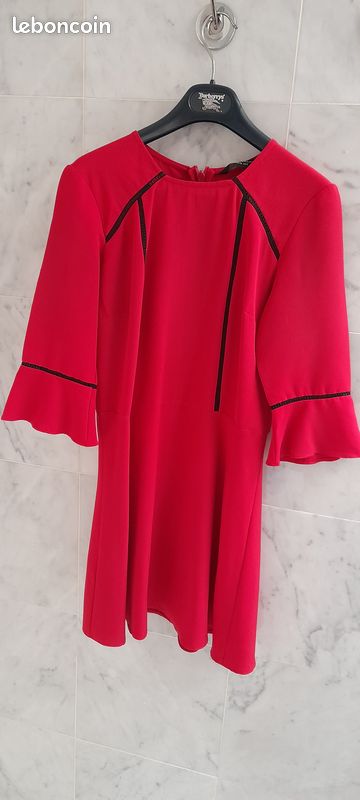 Robe (image 1)