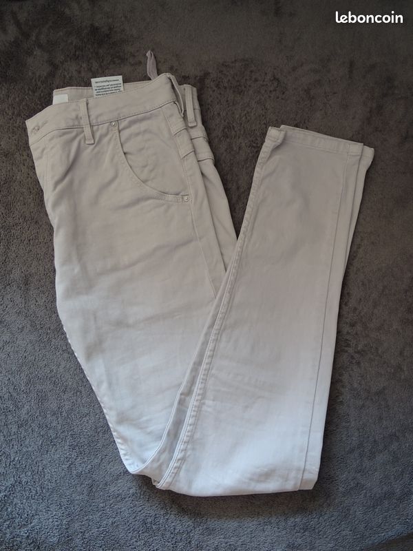 Pantalon Reiko, T25, Sakari, gris clair, comme neuf (image 1)