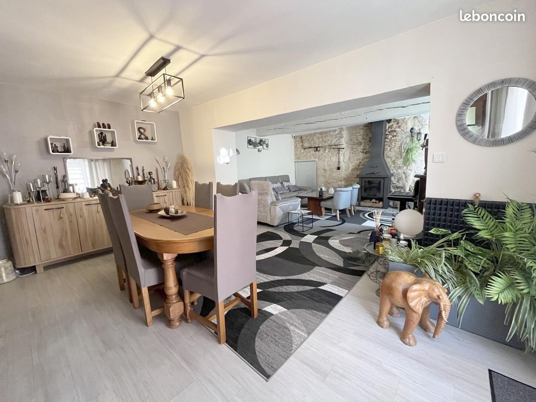 Maison 7 pièces 137 m² · à Néry · 137 m² · 210 000 €