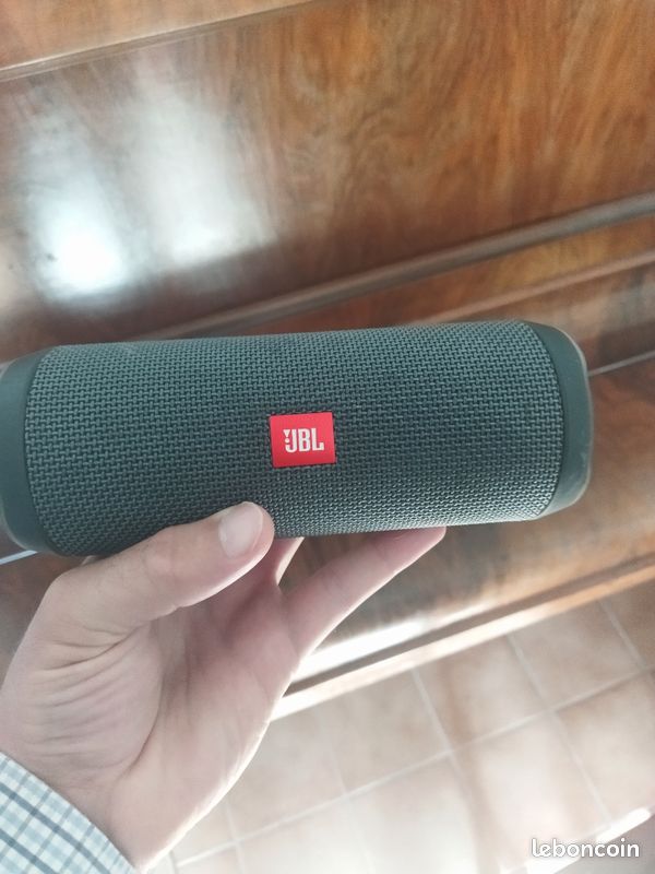 JBL flip essential 2 (image 1)